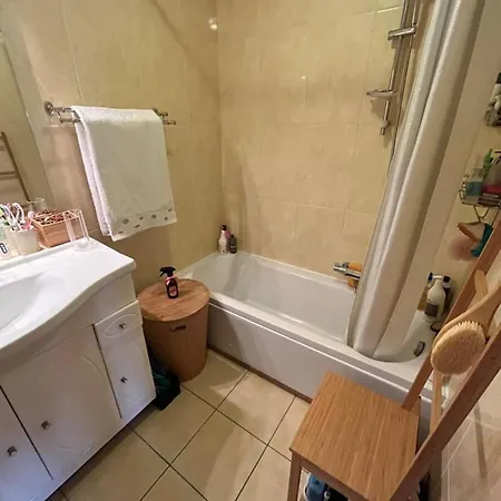 Privee Avec Terrasse Au Port De *