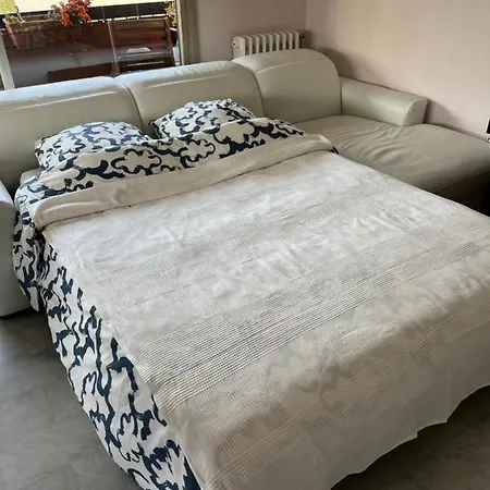 Privee Avec Terrasse Au Port De *