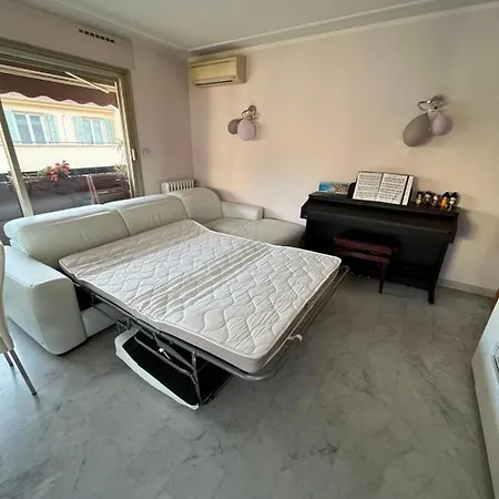 Privee Avec Terrasse Au Port De Homestay *